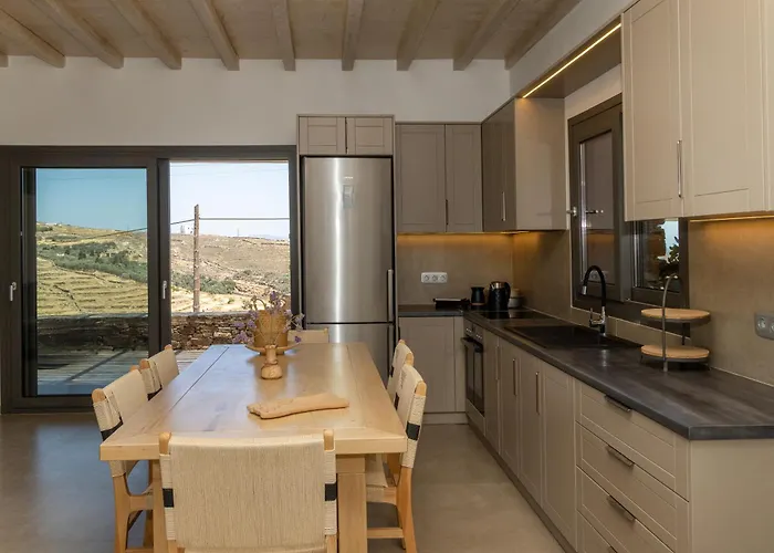 Marilias Cycladic Villa